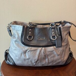 Coach 17096  Ashley  tri-color satchel shoulder/Crossbody bag  leather gray 
EUC